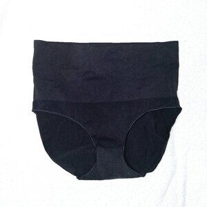 SPANXshape Everyday Shaping panties